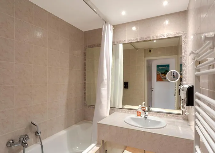 Le Jardin Secret By Golden Riviera Terrasses&accès Antibes